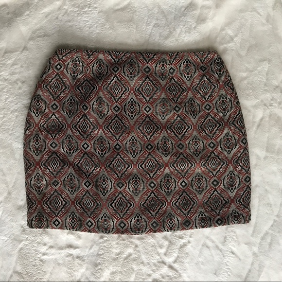 H&M Tribal Weave Mini Skirt | Tagged 10 (Fits like 6) - Picture 2 of 8